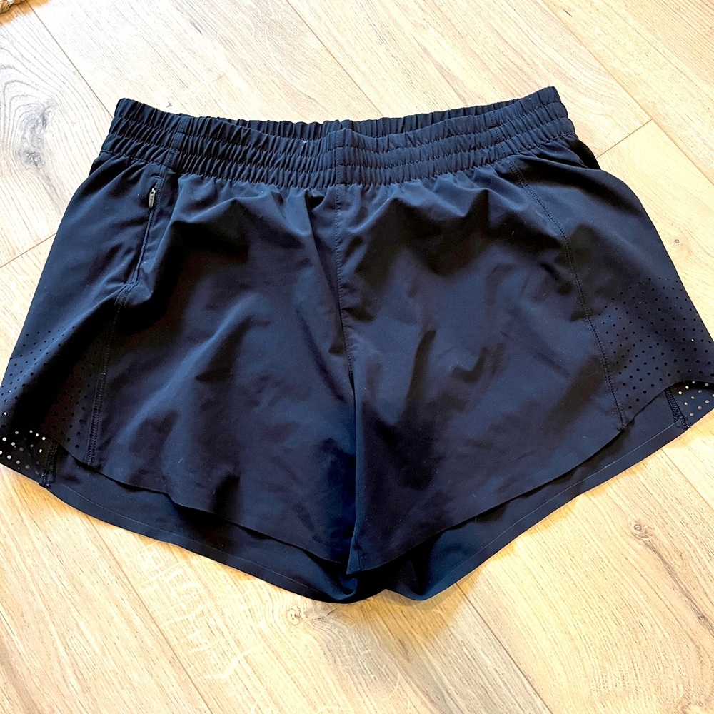 Athleta Hustle Short